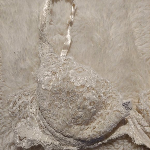 Exilia Ivory Lightly Padded Lace Made in Italy 36A - Picture 6 of 16